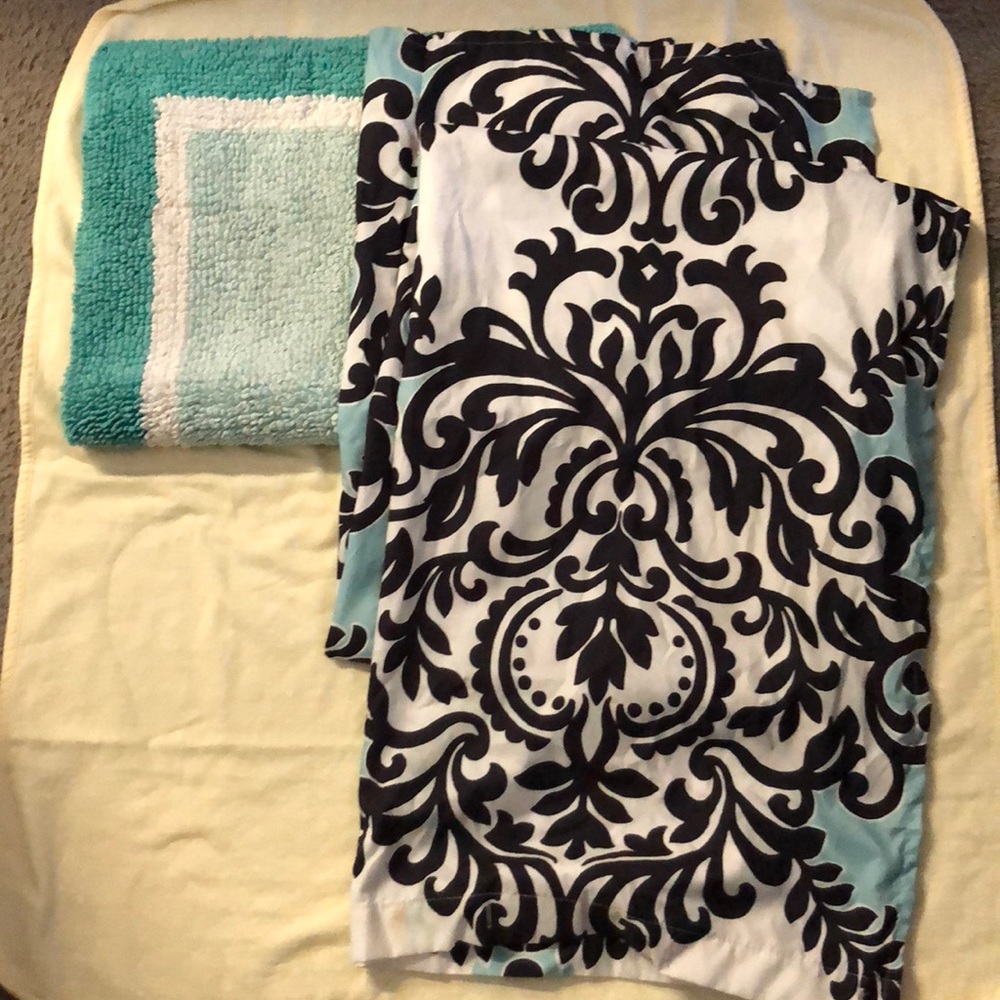 Shower curtain and matching bath mat